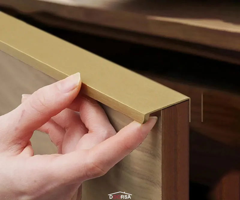 دستگیره بیرونی و مخفی کابینت 