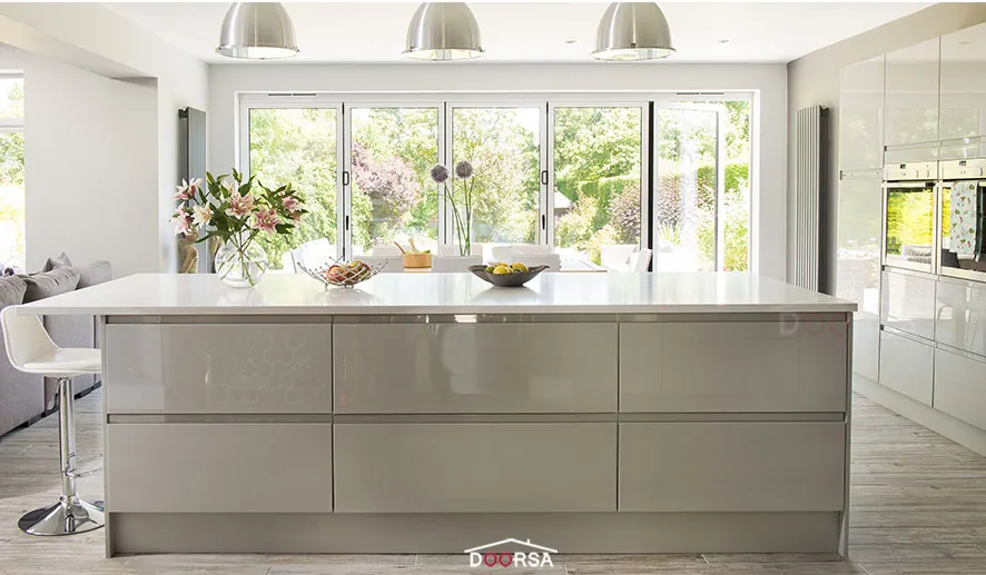 کابینت پولیشی چه فرقی با پلی اورتان دارد؟
